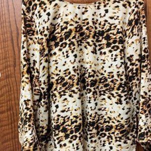 cheetah print flowy scoop neck tunic top